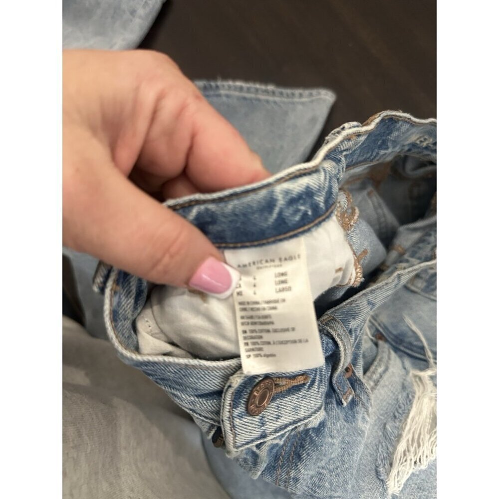 Women’s American Eagle Relaxed Mom Jeans Size 4 Long - Picture 4 of 6